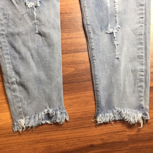 👖 Plus Size Distressed Jeans-SOLD LOCALLY - Picture 4 of 7